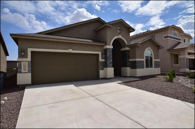 Building Photo - 3 bedroom in El Paso TX 79924