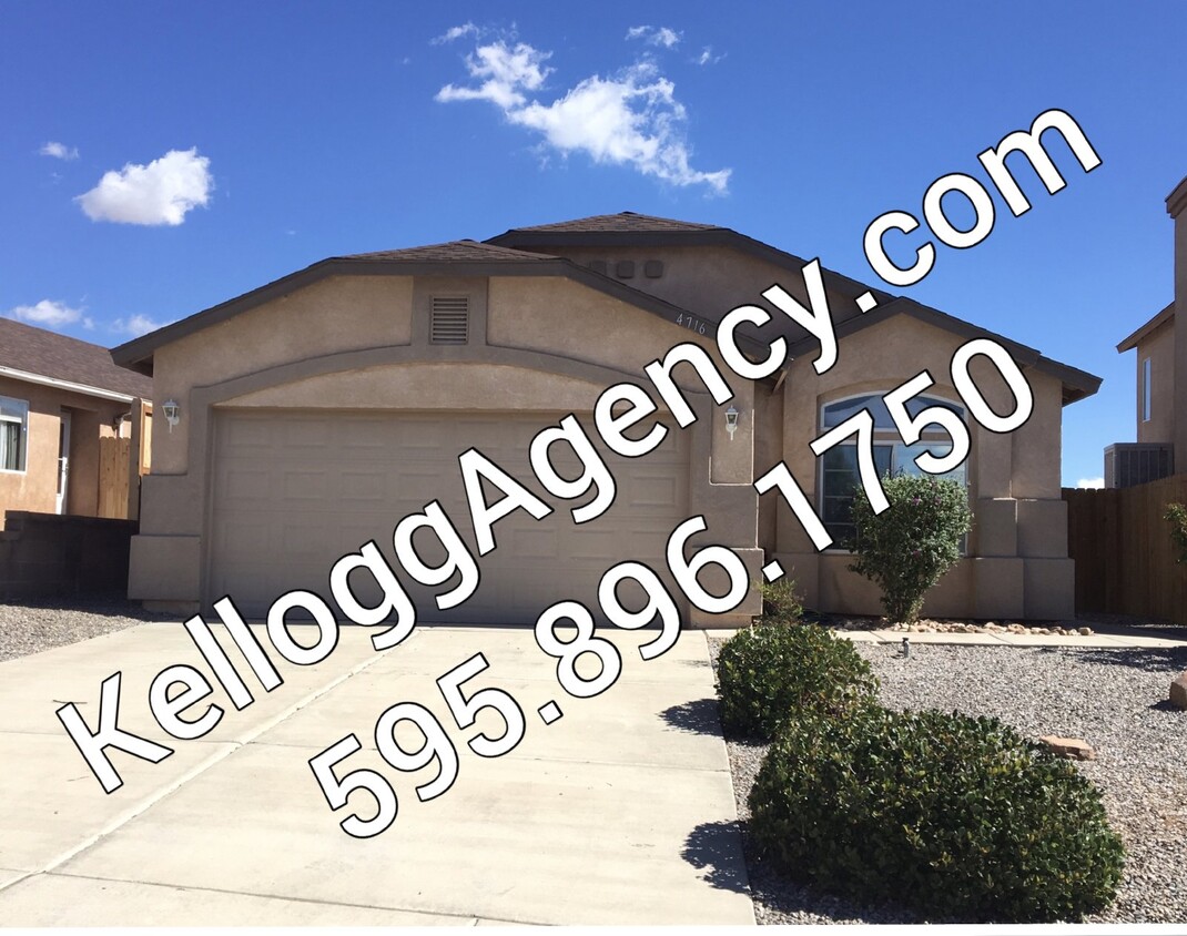 Foto principal - Enchanted Hills - 3BR/2Bath - NO CARPET