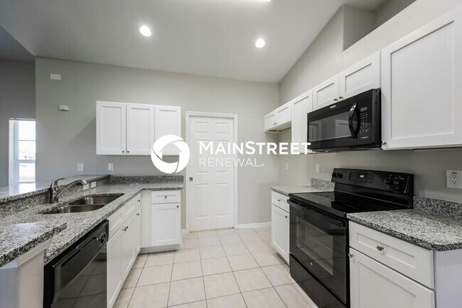 Building Photo - 3 Bedroom Pet-Friendly Home in Cape Coral,...