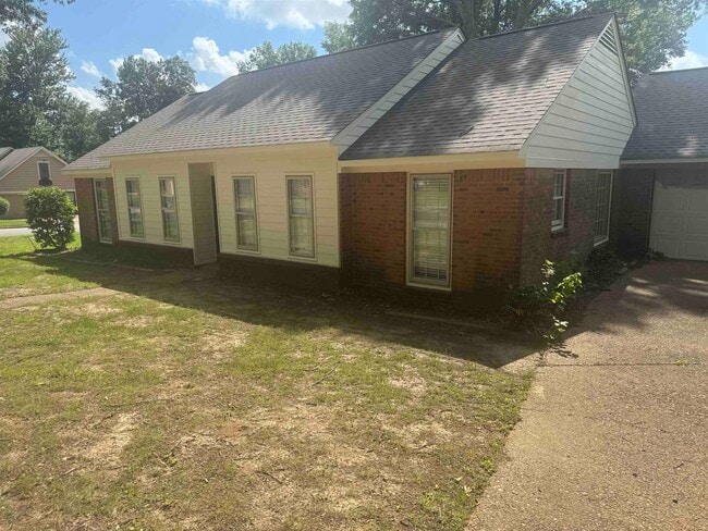 Building Photo - 3991 Birch Glen Dr