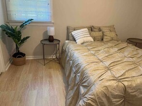 Building Photo - 912 Mildred St