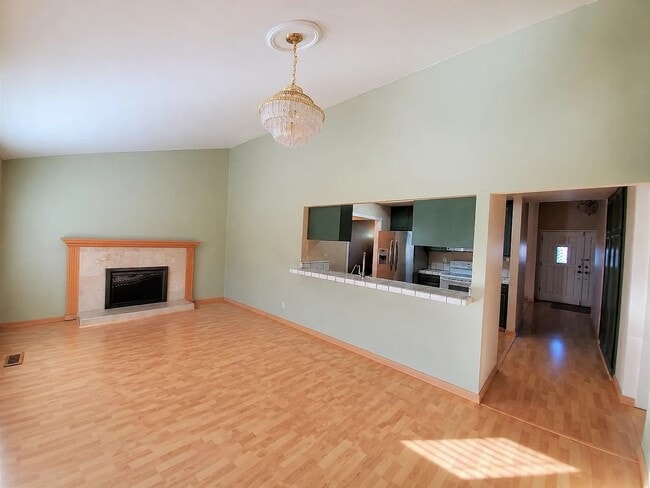 Building Photo - 1626 Canna Ln