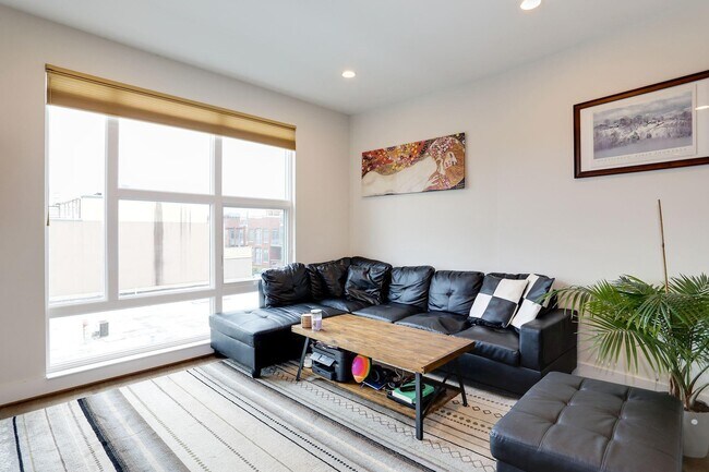 Foto del edificio - 2337 Champlain St NW