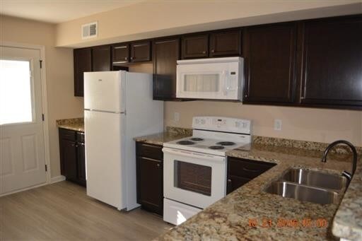 Foto del edificio - 2263 McCormick Lane