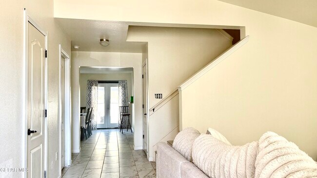 Foto del edificio - 2417 Sparrow Point St