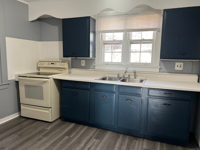 Building Photo - 88 Spencer St