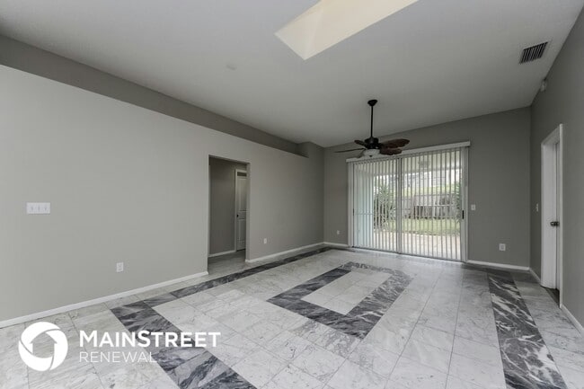 Building Photo - 8851 Parliament Ct