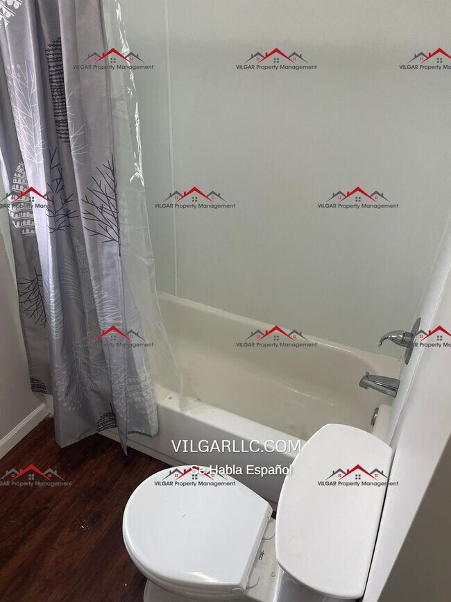Building Photo - Large 3-bed, 1.5 bath house in Hammond (He...