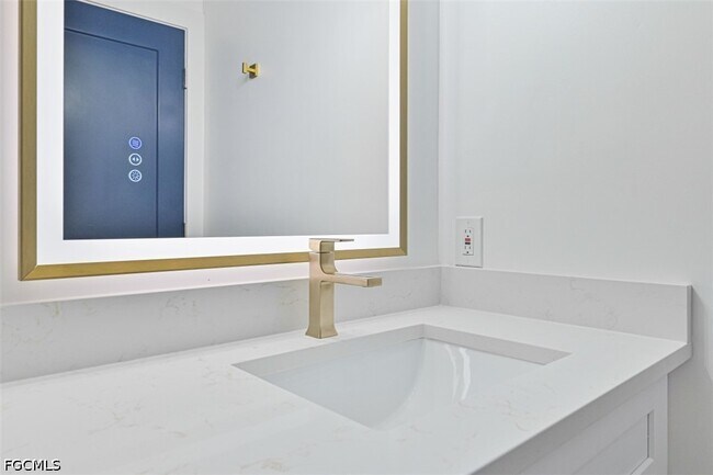 Building Photo - 13521 Eagle Ridge Dr