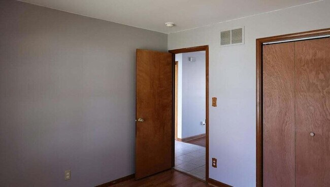 Foto del edificio - 8732 Madison St