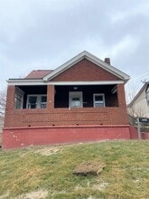 Building Photo - 4908 Lougean Ave
