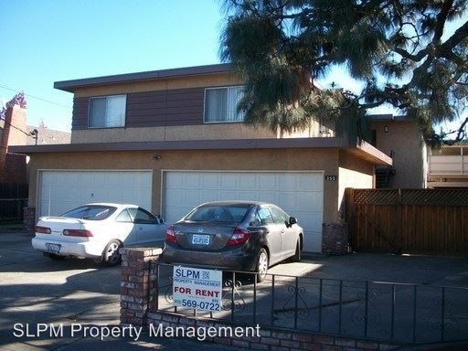 Primary Photo - 355 Best Ave