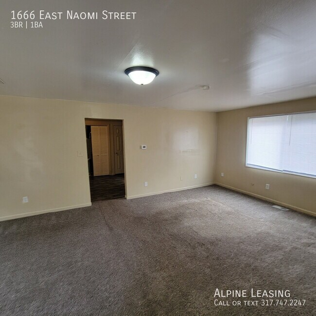 Foto del edificio - 1666 E Naomi St