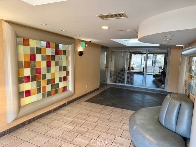 Foto del edificio - 19009 Sherman Way