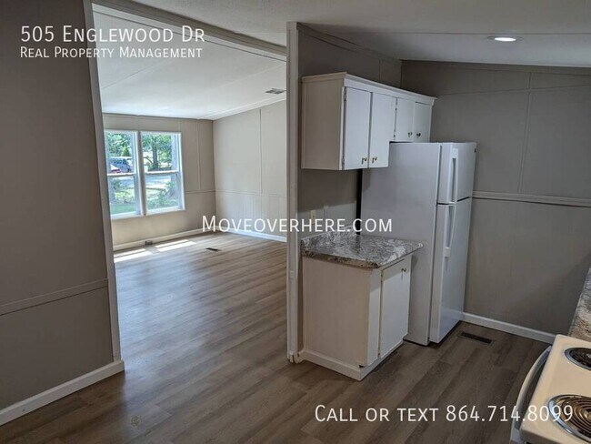 Foto del edificio - 505 Englewood Dr