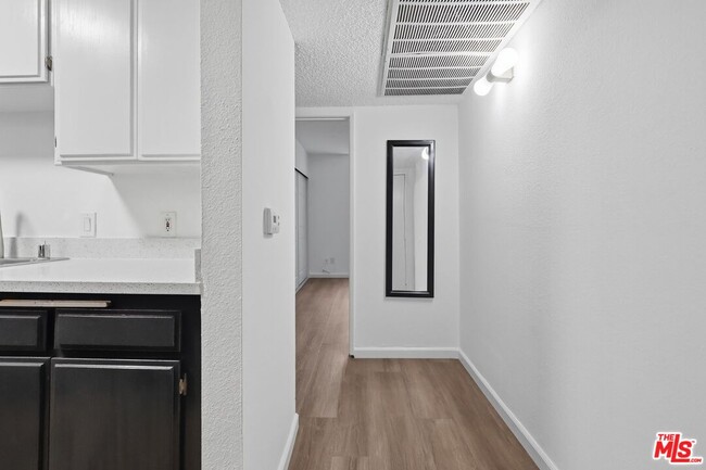 Foto del edificio - 11015 Morrison St
