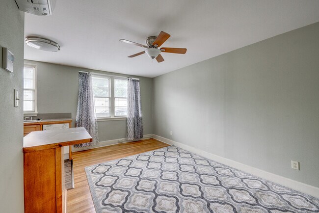 Foto del edificio - 315 E 6th St