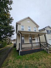 Building Photo - 3408 Bainbridge Blvd