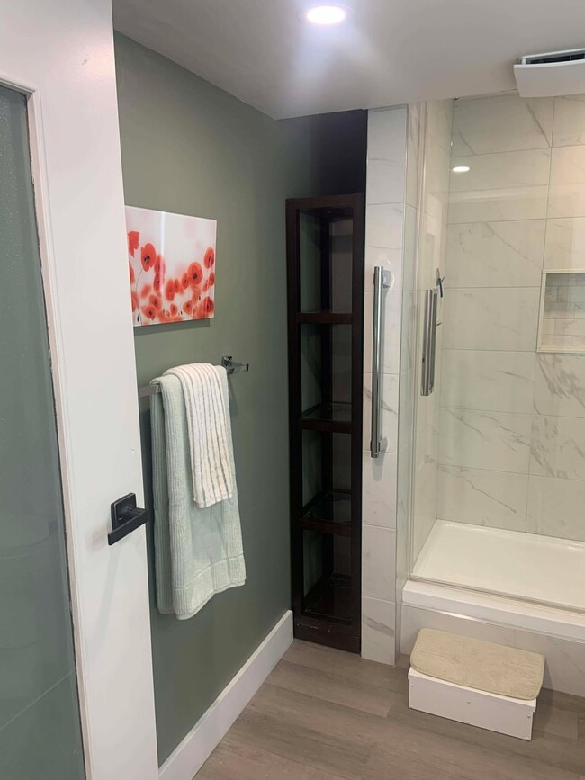 Building Photo - 34 Kohl St