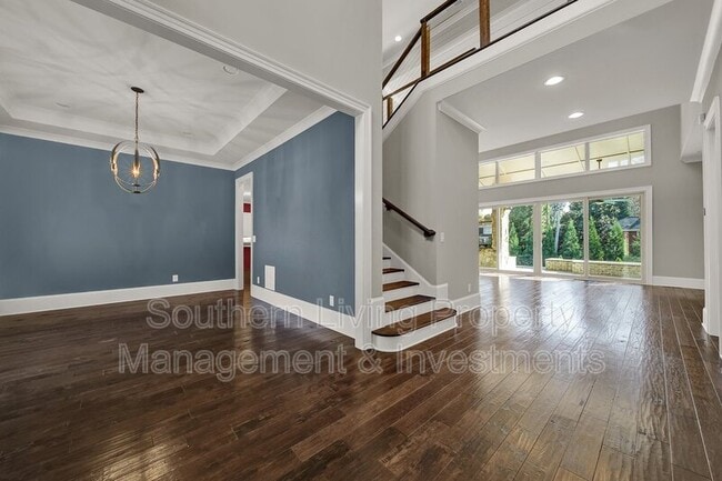 Foto del edificio - 2011 Sharon Ave