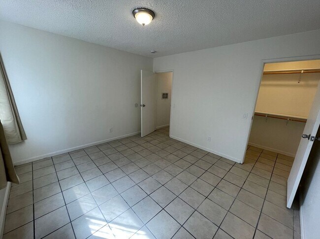 Foto del edificio - 4758 Imperial Ave