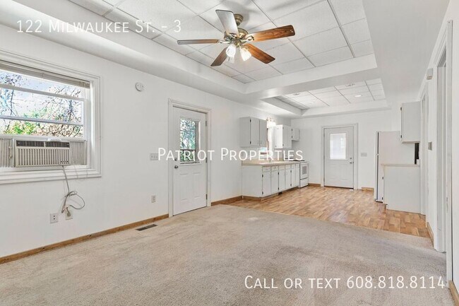 Building Photo - 2 bedroom/ 1 bath in Johnson Creek, WI