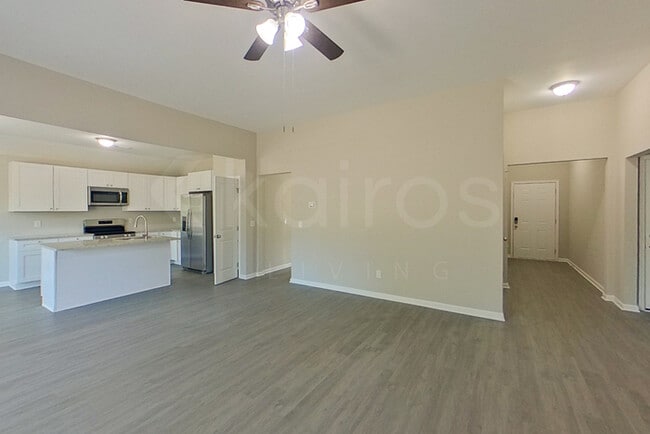 Foto del edificio - 724 Park Ln