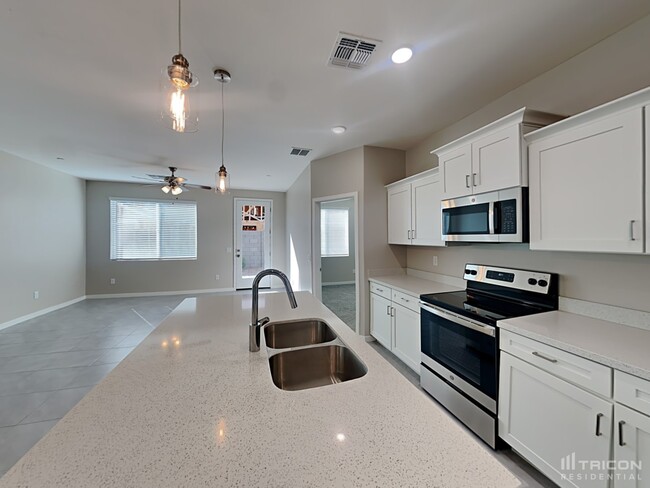 Foto del edificio - 4539 E Grandview St