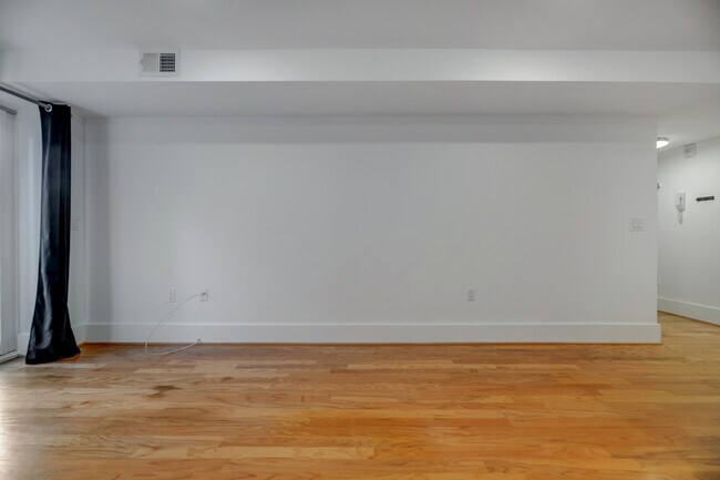 Foto del edificio - 2852 Connecticut Ave NW