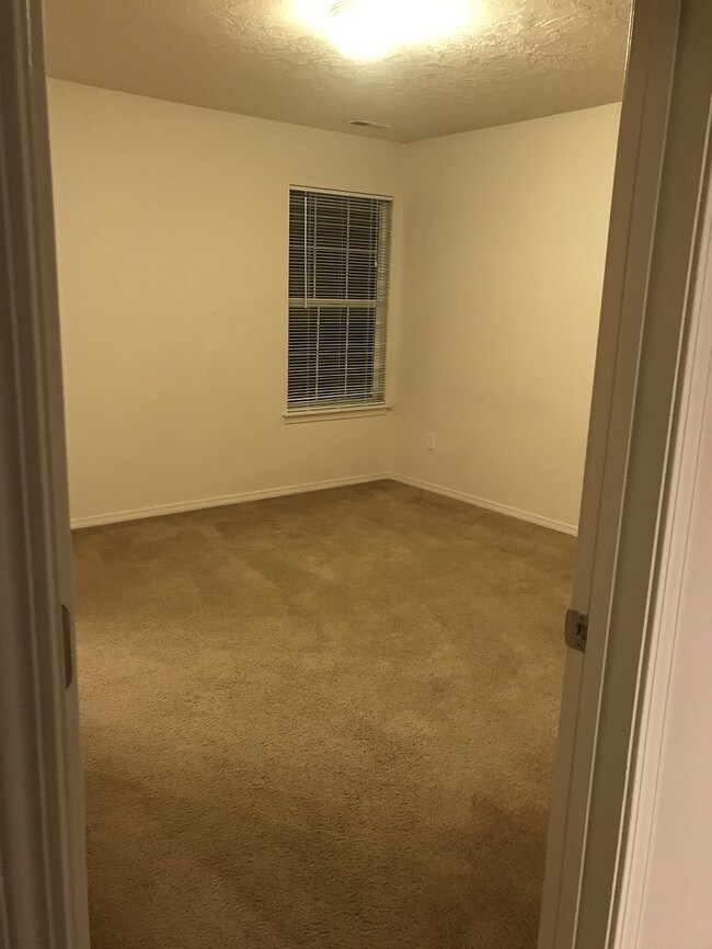 Foto del edificio - 3025 W Marbeth Ct