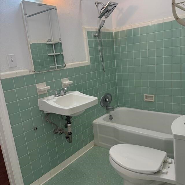 Foto del edificio - 783 Parklawn Ct