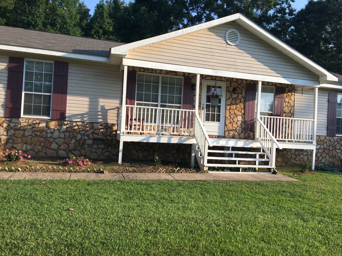 60 Oak View Cir, Sylacauga, AL 35151 House Rental in Sylacauga, AL