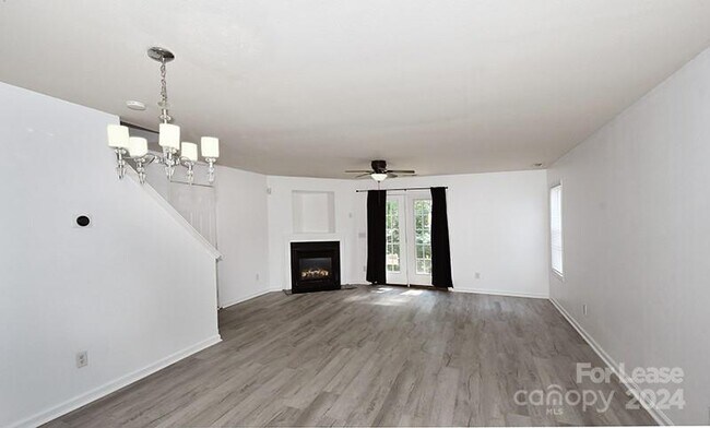 Foto del edificio - 2522 Cochrane Dr