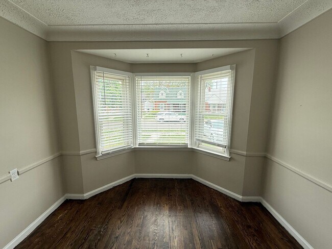 Foto del edificio - Fully Renovated 3-Bedroom Home – Move-In R...