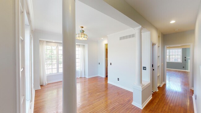 Foto del edificio - 922 Mound St