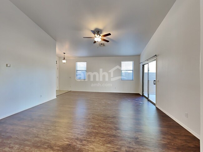 Building Photo - 17284 W Smokey Drive