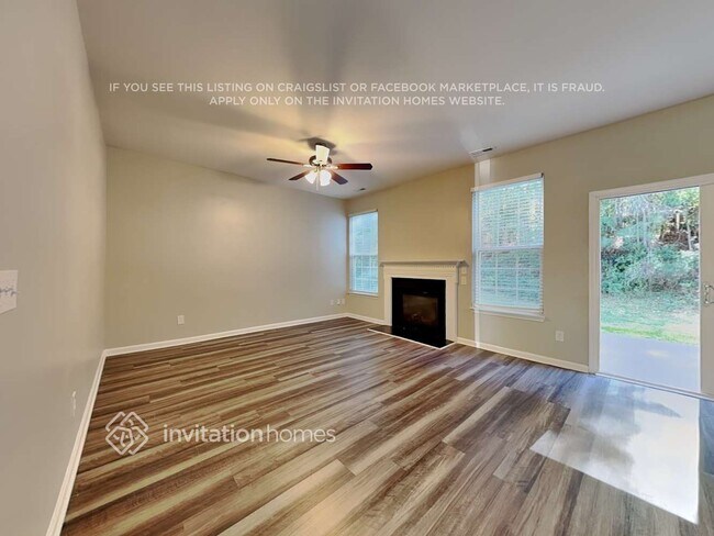 Foto del edificio - 10 Hidden Meadow Ct