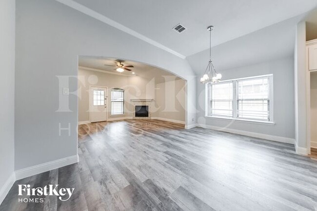 Building Photo - 6014 Kemrock Dr