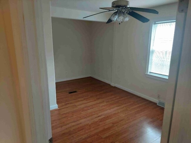 Foto del edificio - 1320 Elm View Ave