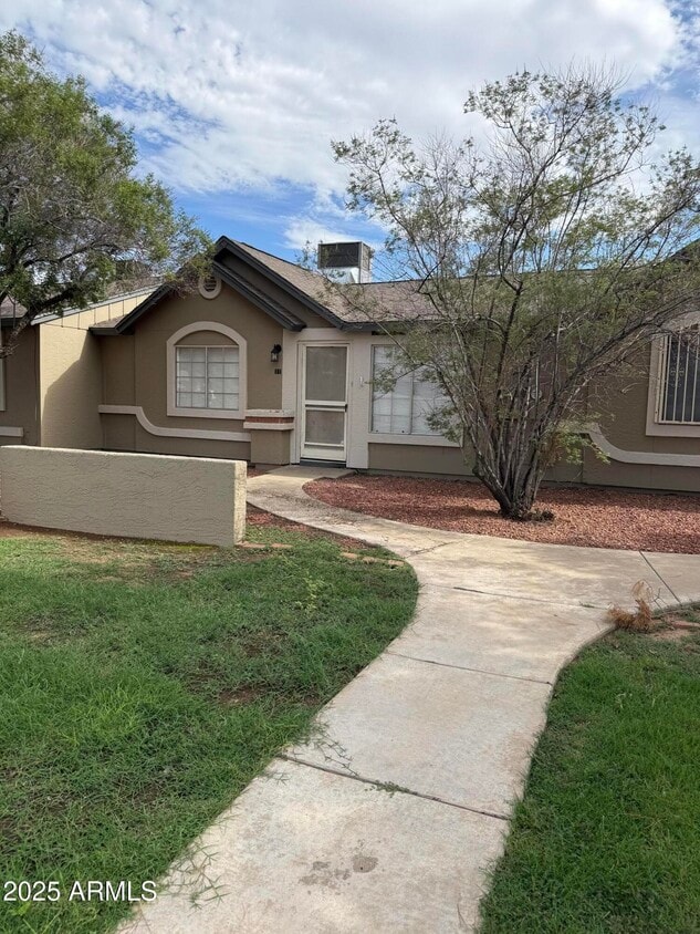 Foto principal - 6711 W Osborn Rd