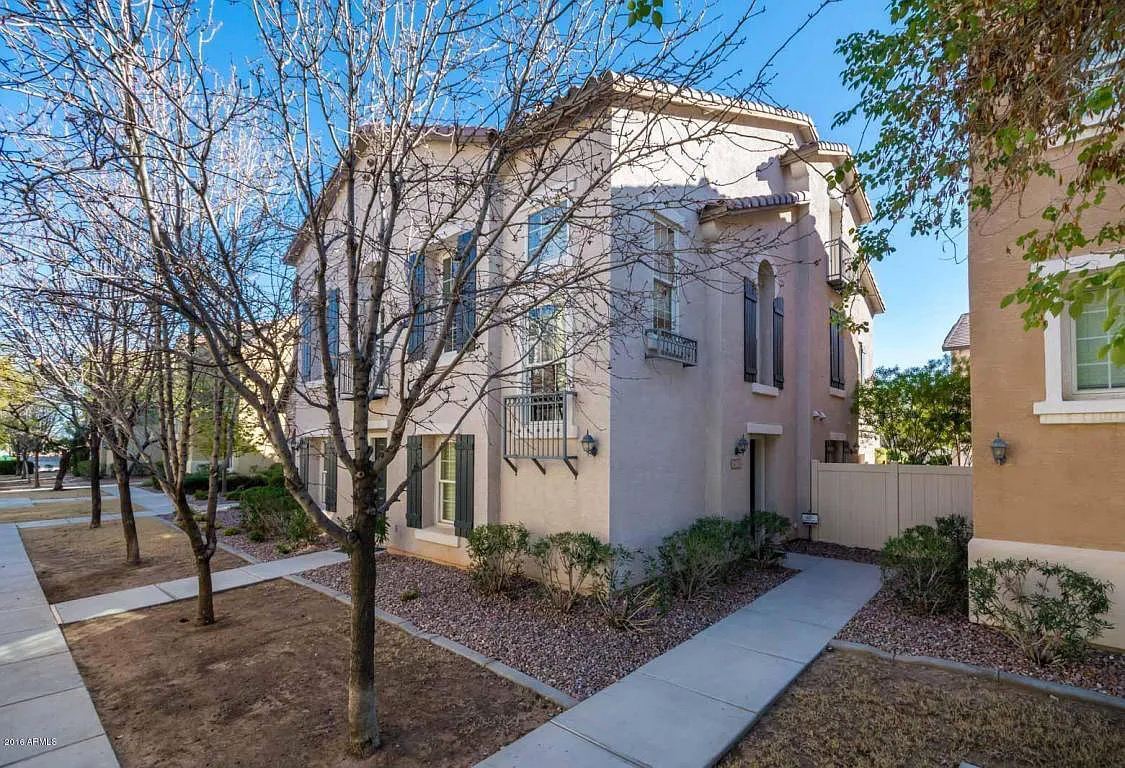 Primary Photo - 5715 S 21st Pl