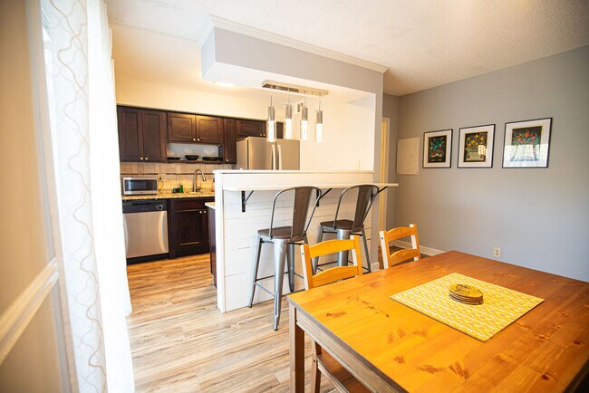 Foto del edificio - 210 Old Hickory Blvd