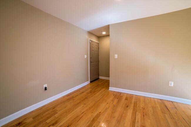 Building Photo - 6305 Hil Mar Dr
