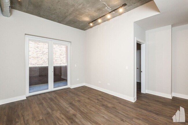 Foto del edificio - 3833 N Broadway