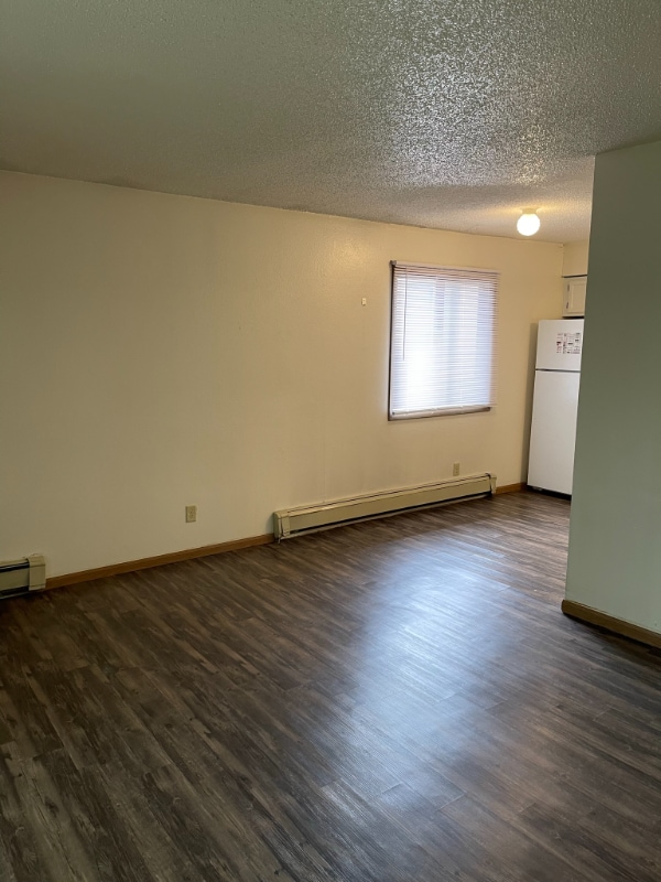 Building Photo - 510 S Van Buren St