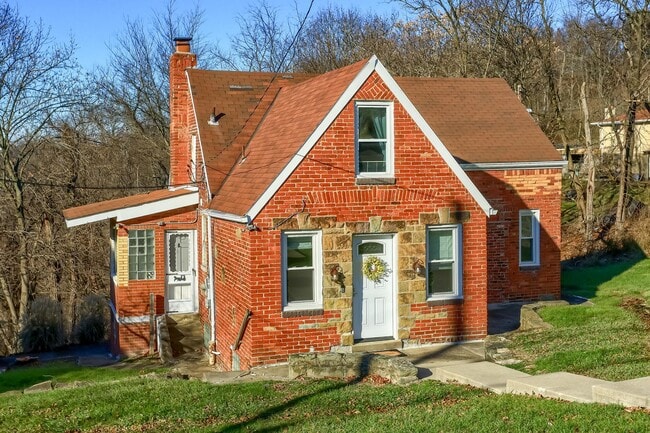 Building Photo - Home for Lease