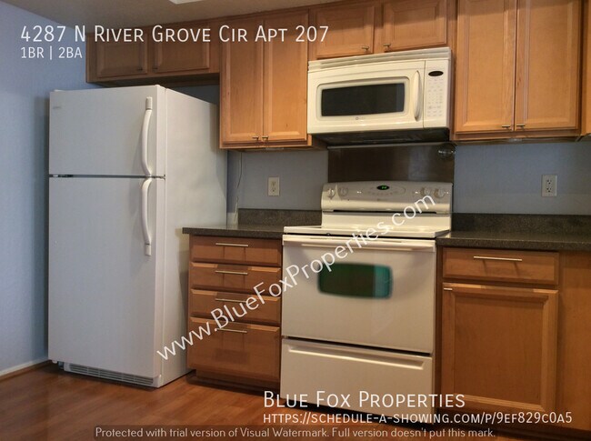 Foto del edificio - Beautiful Condo 10mins to UofA!