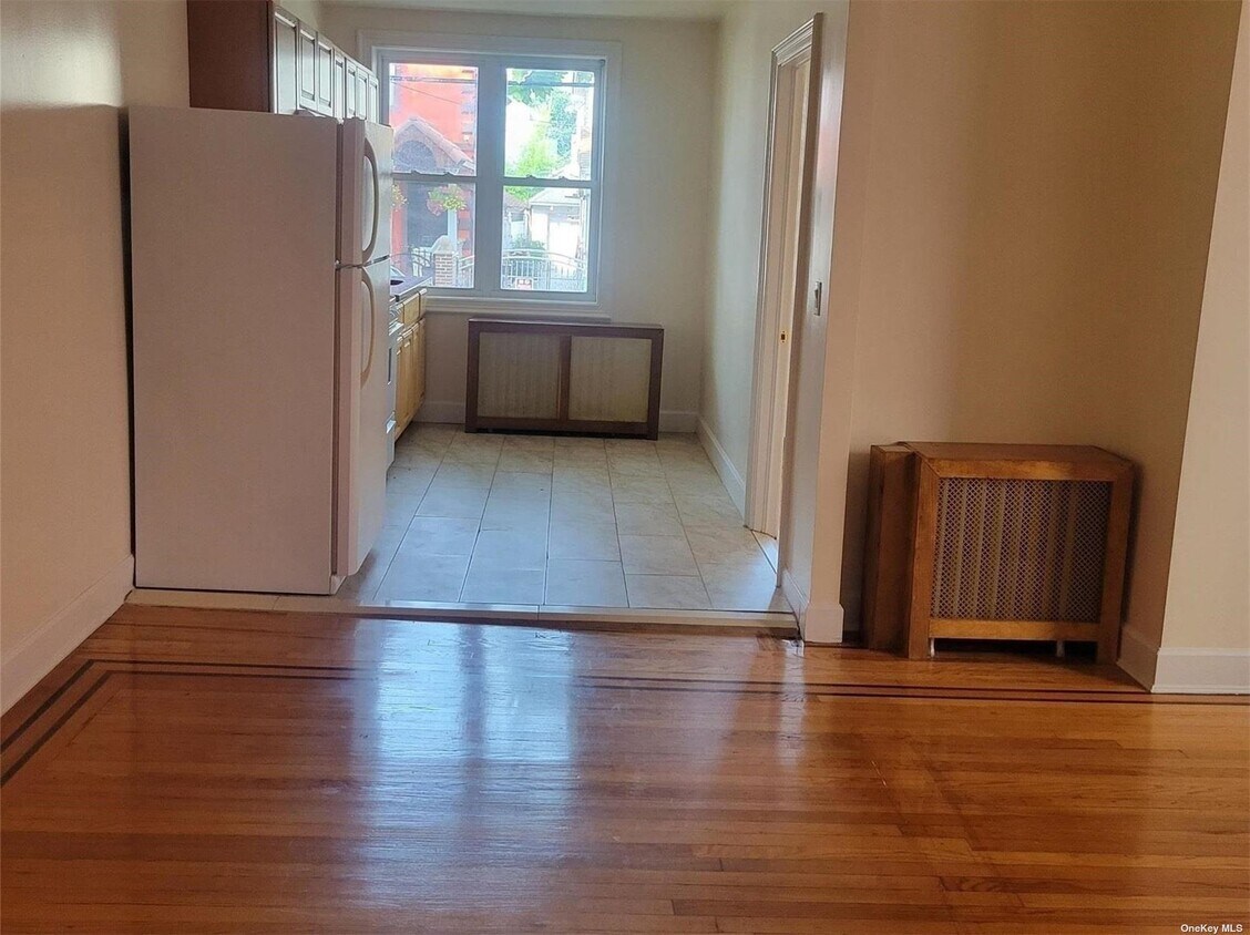 Primary Photo - 102-11 135th St