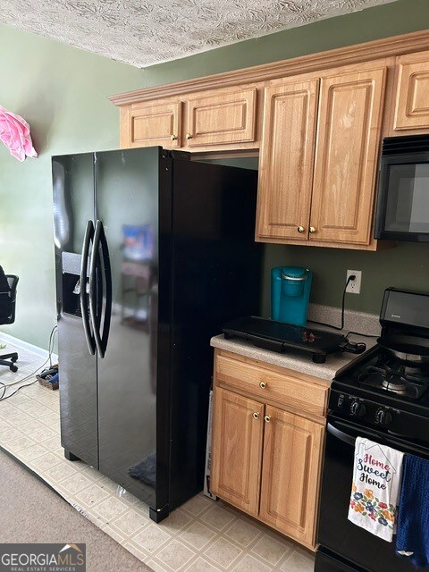 Foto del edificio - 9592 Lakeview Cir