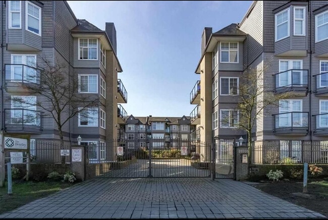 Building Photo - 20200-20256 56 Ave